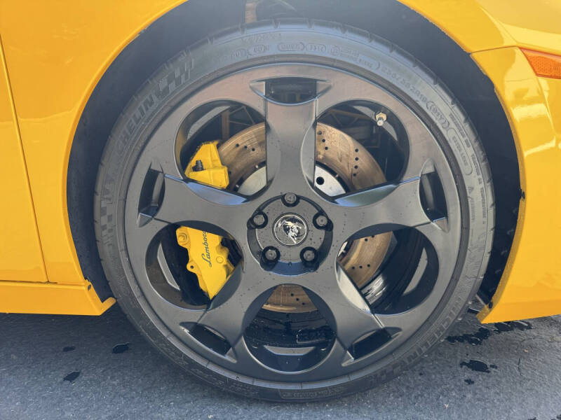 2004 Lamborghini Gallardo