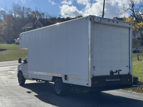 2018 Ford E-Series E-350 SD