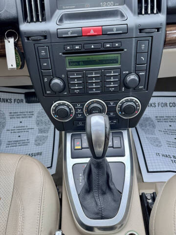 2009 Land Rover LR2 HSE