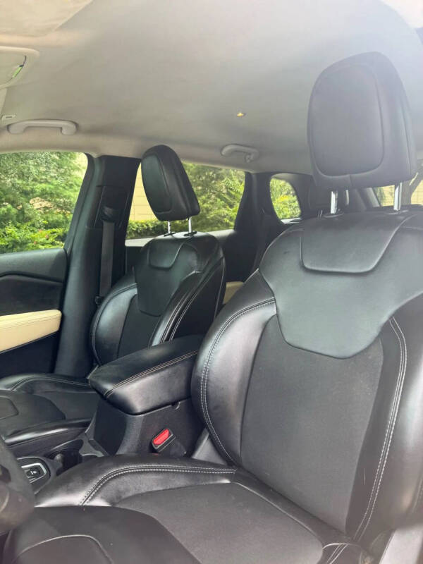 2019 Jeep Cherokee Latitude