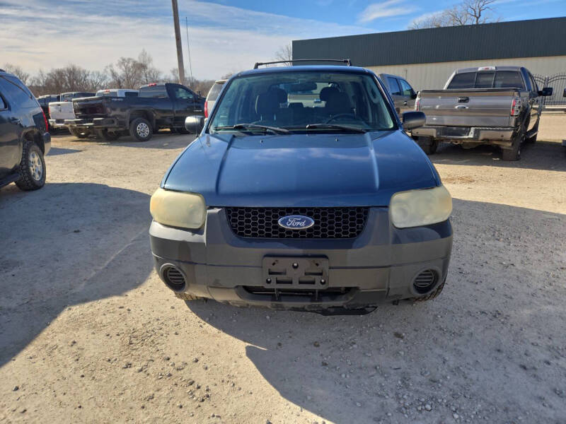 2005 Ford Escape XLS
