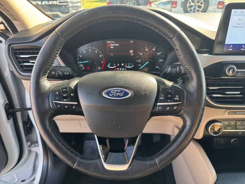 2020 Ford Escape SEL