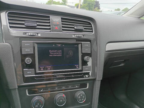 2020 Volkswagen Golf TSI