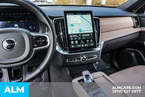 2025 Volvo XC90 B6 Plus Bright Theme 7P