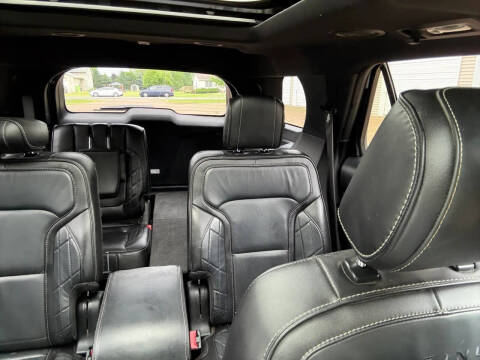 2017 Ford Explorer Platinum