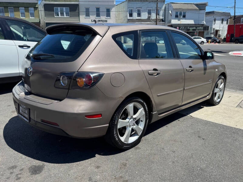 2005 Mazda MAZDA3 s