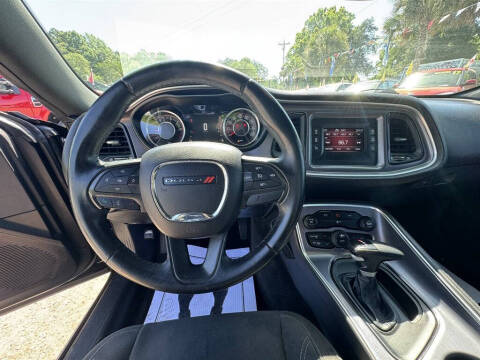 2016 Dodge Challenger SXT