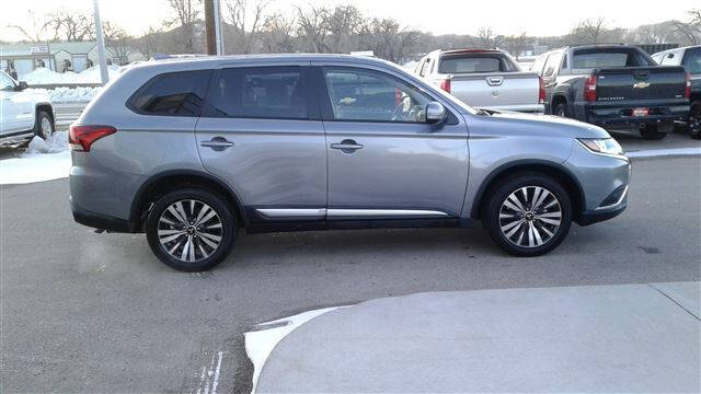 2019 Mitsubishi Outlander SE