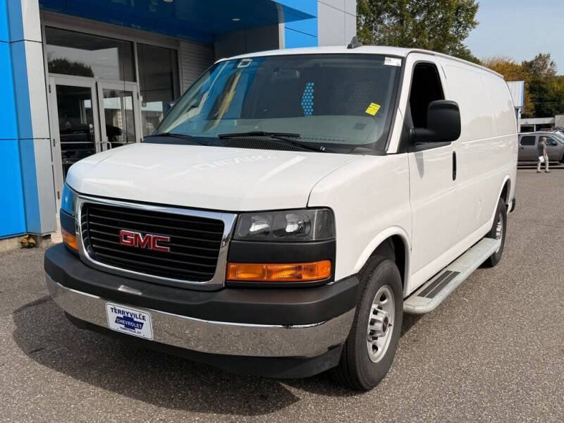 2023 GMC Savana 2500