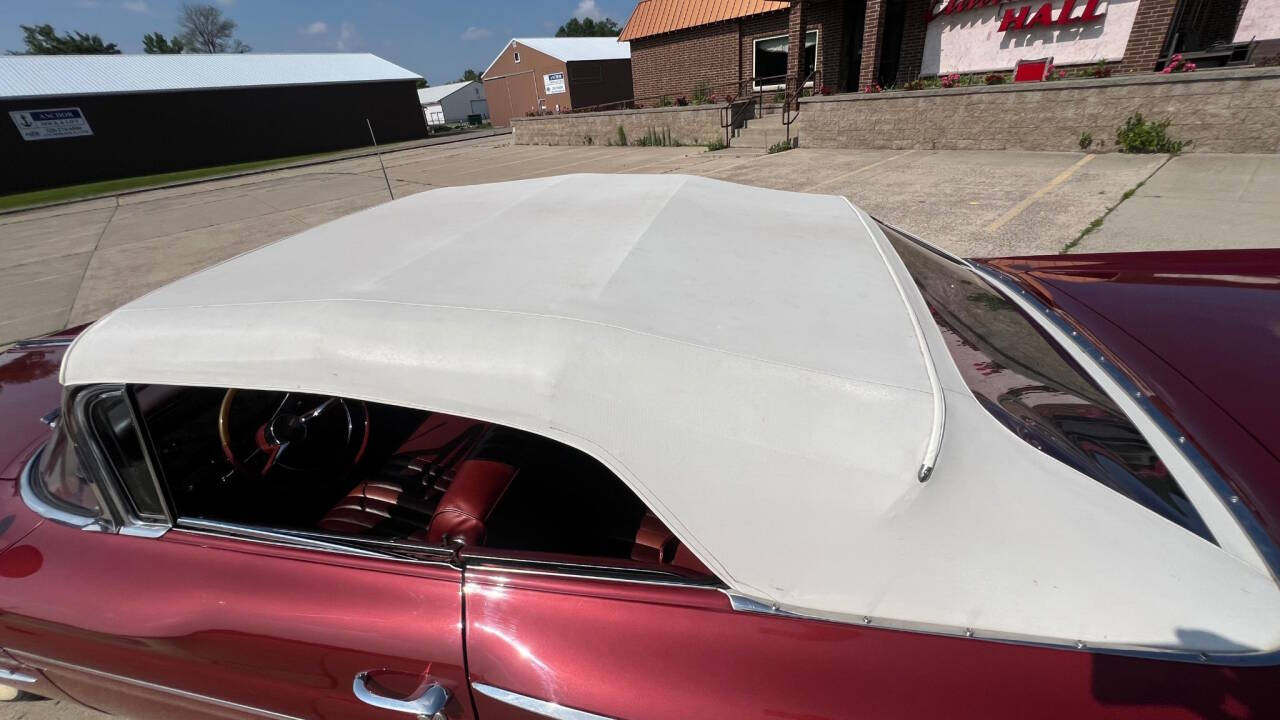 1960 Pontiac Bonneville 20