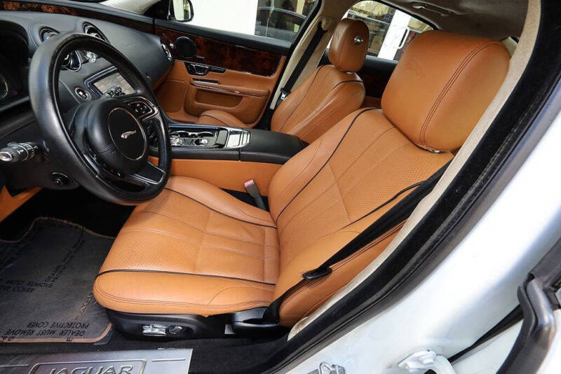 2014 Jaguar XJ