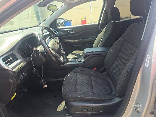 2018 GMC Acadia SLE-2