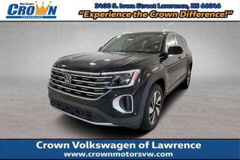 2024 Volkswagen Atlas for sale at Crown Automotive of Lawrence Kansas in Lawrence KS