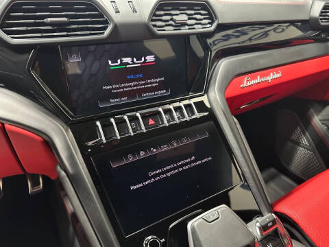 2022 Lamborghini Urus