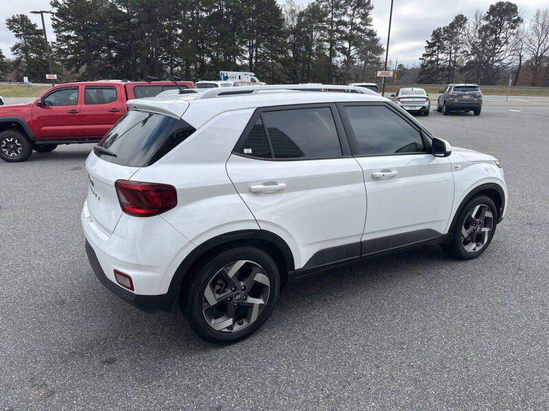 2024 Hyundai Venue SEL