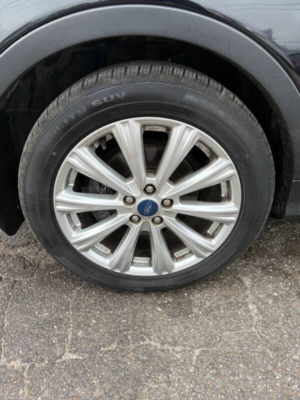 2019 Ford Escape SEL