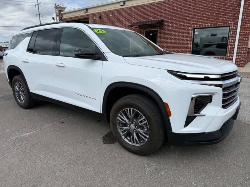 2025 Chevrolet Traverse LT
