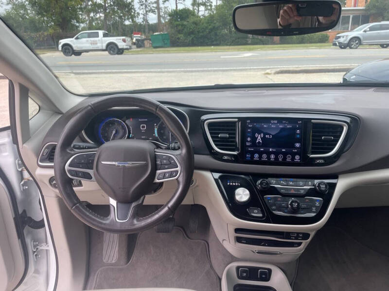 2020 Chrysler Pacifica Touring L Plus