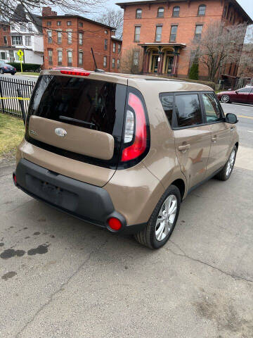 2014 Kia Soul +
