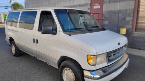 2000 Ford E-150 Chateau