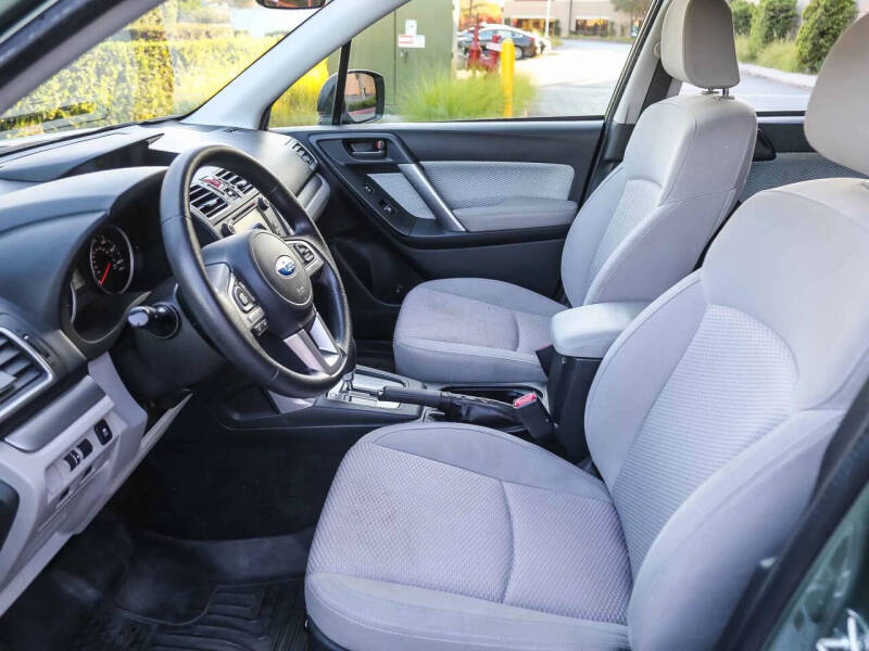 2017 Subaru Forester 2.5i