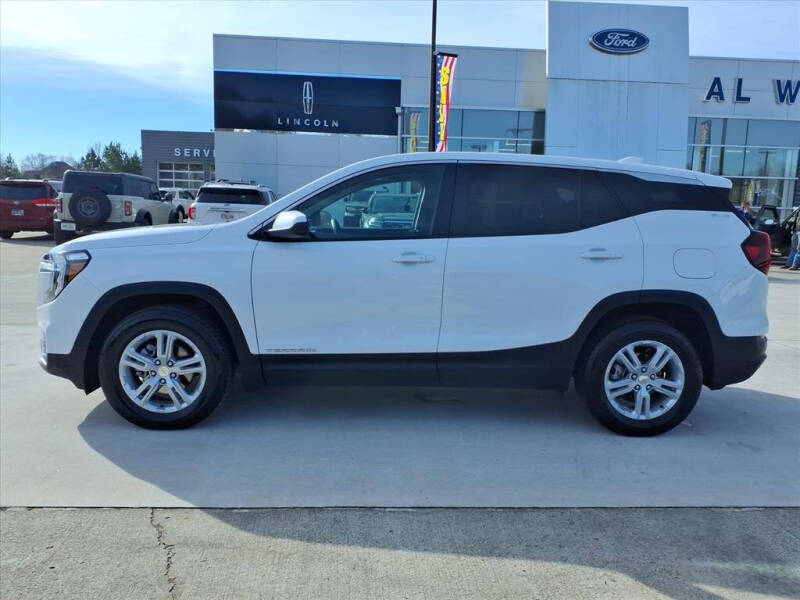 2024 GMC Terrain SLE