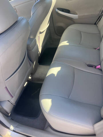 2011 Toyota Prius Two