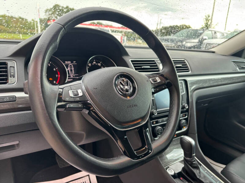 2016 Volkswagen Passat 1.8T SE