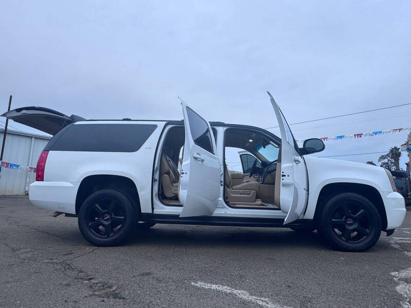 2011 GMC Yukon XL SLT