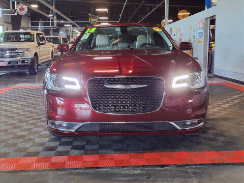 2018 Chrysler 300 Touring