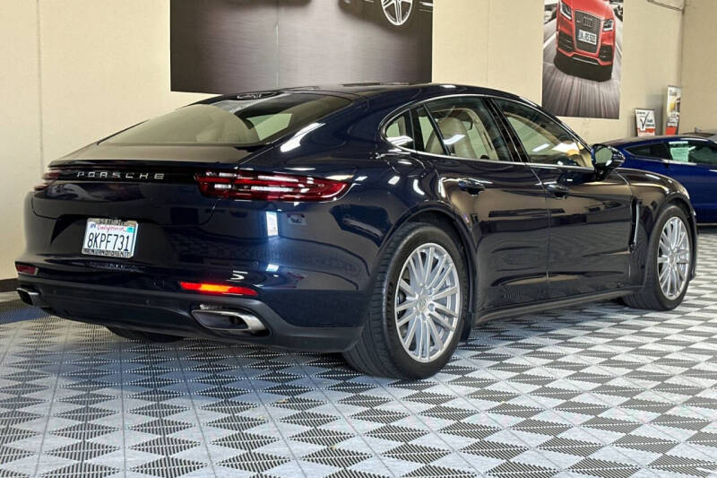 2019 Porsche Panamera
