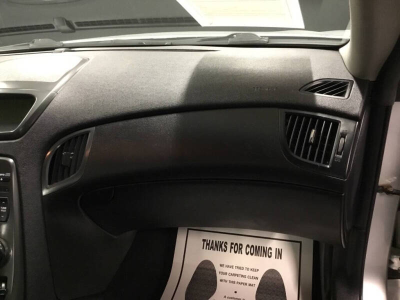 2012 Hyundai Genesis Coupe 2.0T