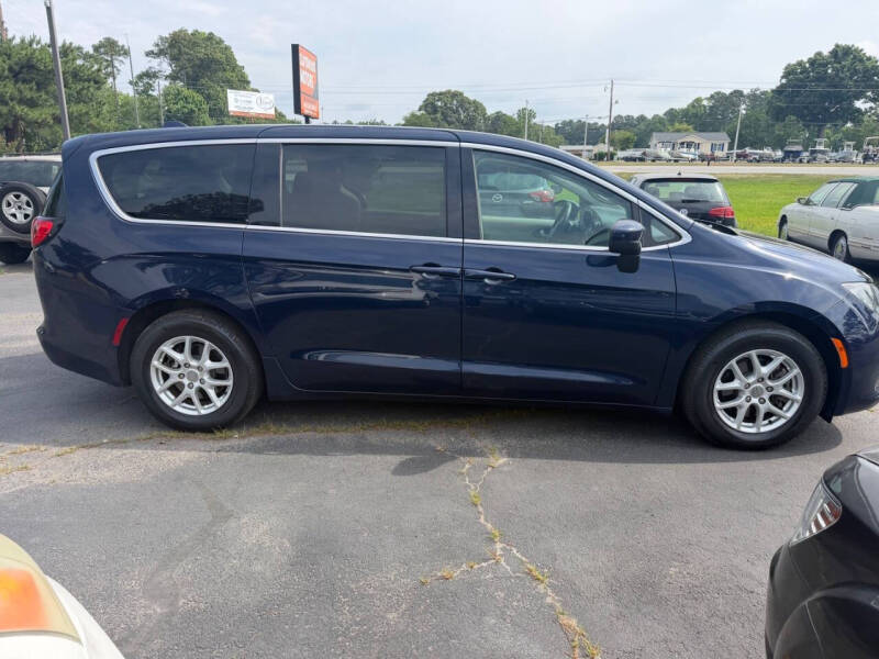 2018 Chrysler Pacifica LX