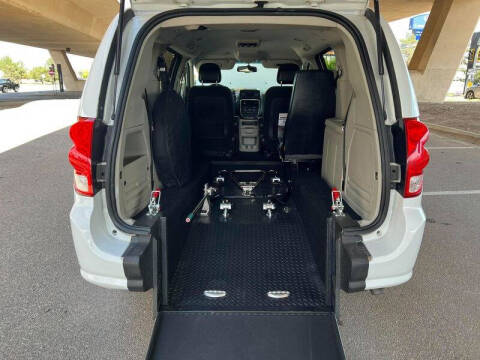 2017 Dodge Caravan