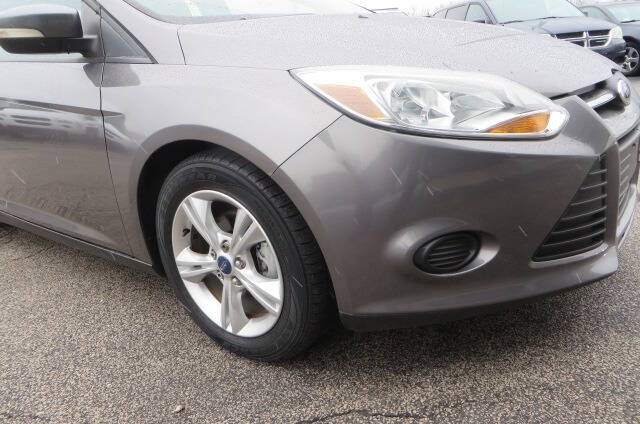 2014 Ford Focus SE photo 18