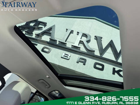 2023 Land Rover Defender 110 SE