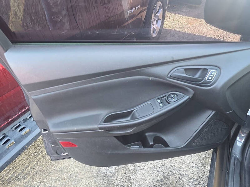 2018 Ford Focus S