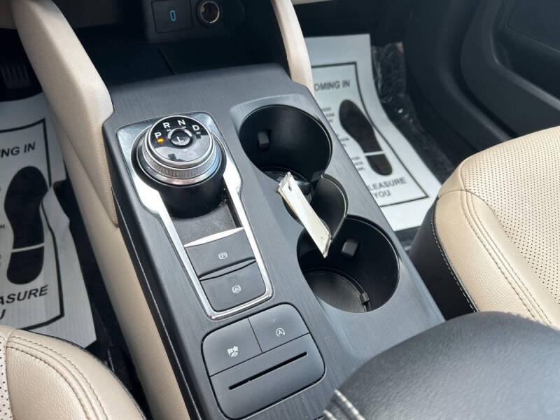 2020 Ford Escape SEL