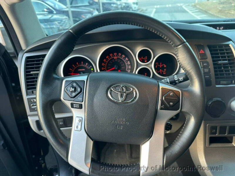 2017 Toyota Sequoia SR5