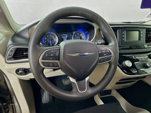 2017 Chrysler Pacifica LX