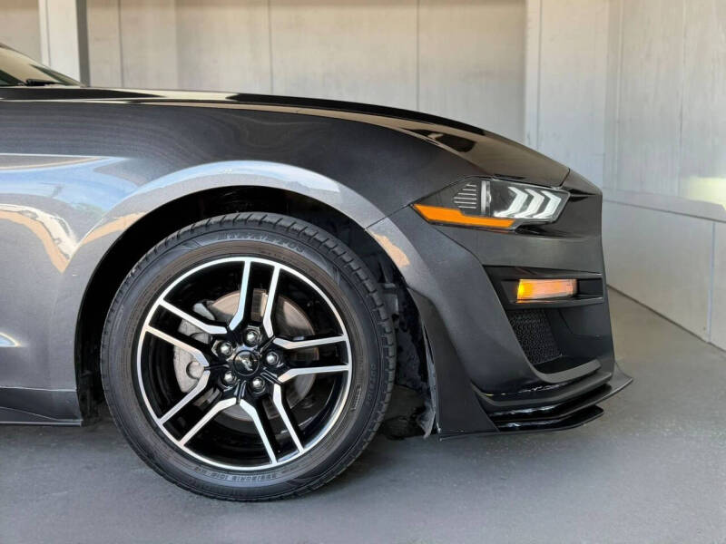 2020 Ford Mustang