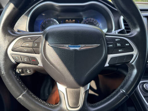 2017 Chrysler 200 Limited