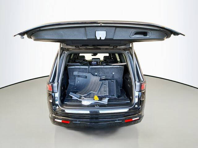 2025 Jeep Wagoneer Series II