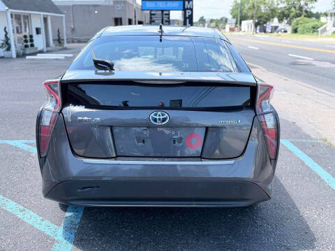 2016 Toyota Prius Two