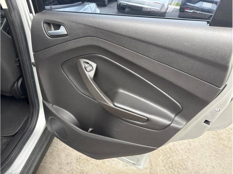 2017 Ford C-MAX Energi SE