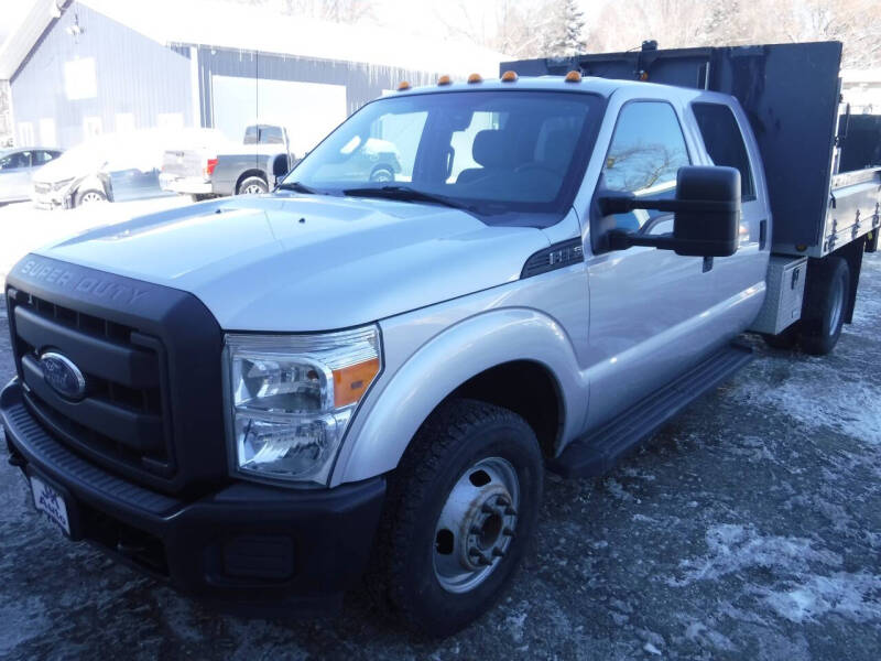 2013 Ford F-350 Super Duty Chassis Cab XL's photo