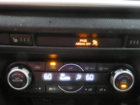 2017 Mazda MAZDA3 Touring