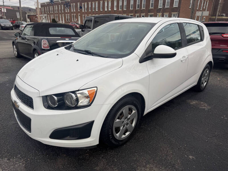 2016 Chevrolet Sonic LS's photo