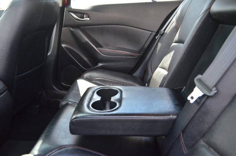 2015 Mazda MAZDA3 s Grand Touring