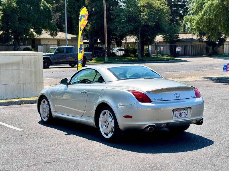 2004 Lexus SC 430